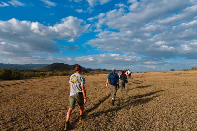 Wanderung zum Kratersee - Robert Wälter | erlebnisreisen-afrika.de