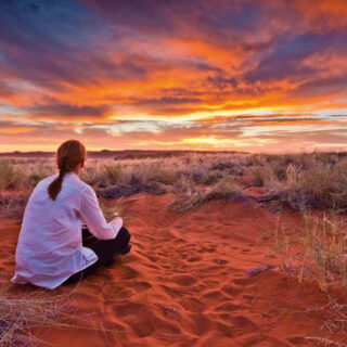 Namib Wüste Sonnenuntergang - Paul Sutton/Absolut Tours | erlebnisreisen-afrika.de