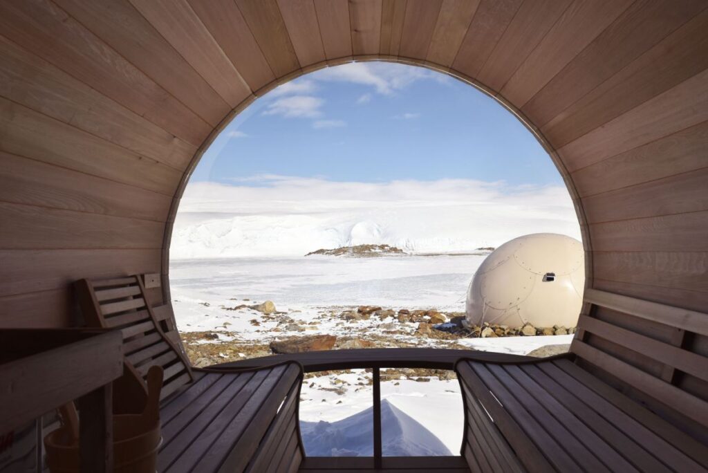 Wellness in der Antarktis – Sauna mit Panoramablick