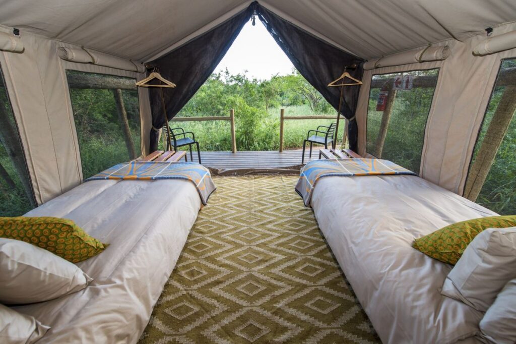 Zimmerbeispiel von der Zululand Lodge