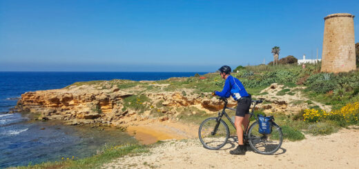 Küste nahe Marsala - Martin Müller/Natur Bike | erlebnisreisen-afrika.de