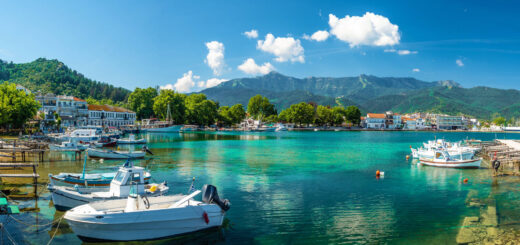 Hafen von Limenas - Balate Dorin - Balate Dorin /Adobe.com | erlebnisreisen-afrika.de