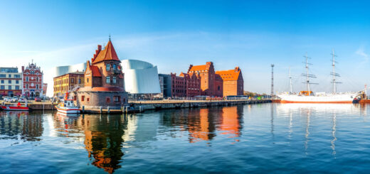 Hafen von Stralsund - Sina Ettmer - Sina Ettmer /Adobe.com | erlebnisreisen-afrika.de
