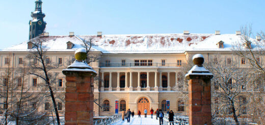 Weimarer Stadtschloss im Schnee - weimar GmbH - © weimar GmbH | erlebnisreisen-afrika.de