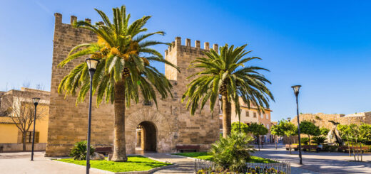 Stadttor in Alcudia - vulcanus - © vulcanus / adobe.com | erlebnisreisen-afrika.de