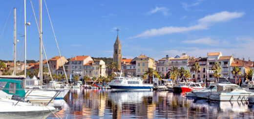 Sanary-sur-Mer - Christian Musat - Christian Musat /Adobe.com | erlebnisreisen-afrika.de