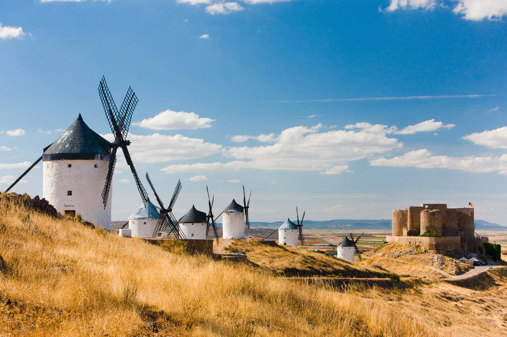 Windmühlen von Consuegra - Richard Semik / Adobe.com - © Richard Semik / Adobe.com | erlebnisreisen-afrika.de