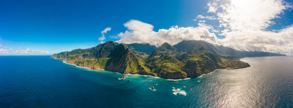 Madeira aus der Vogelperspektive - Funny Studio - Funny Studio / Adobe.com | erlebnisreisen-afrika.de
