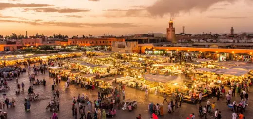 Marktplatz in Marrakesch - Blogtrip - © Blogtrip - adobe.com | erlebnisreisen-afrika.de