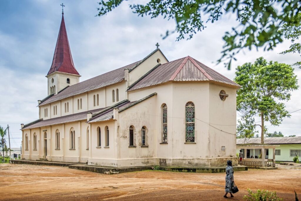 Kolonial- und Küstenörtchen Kribi